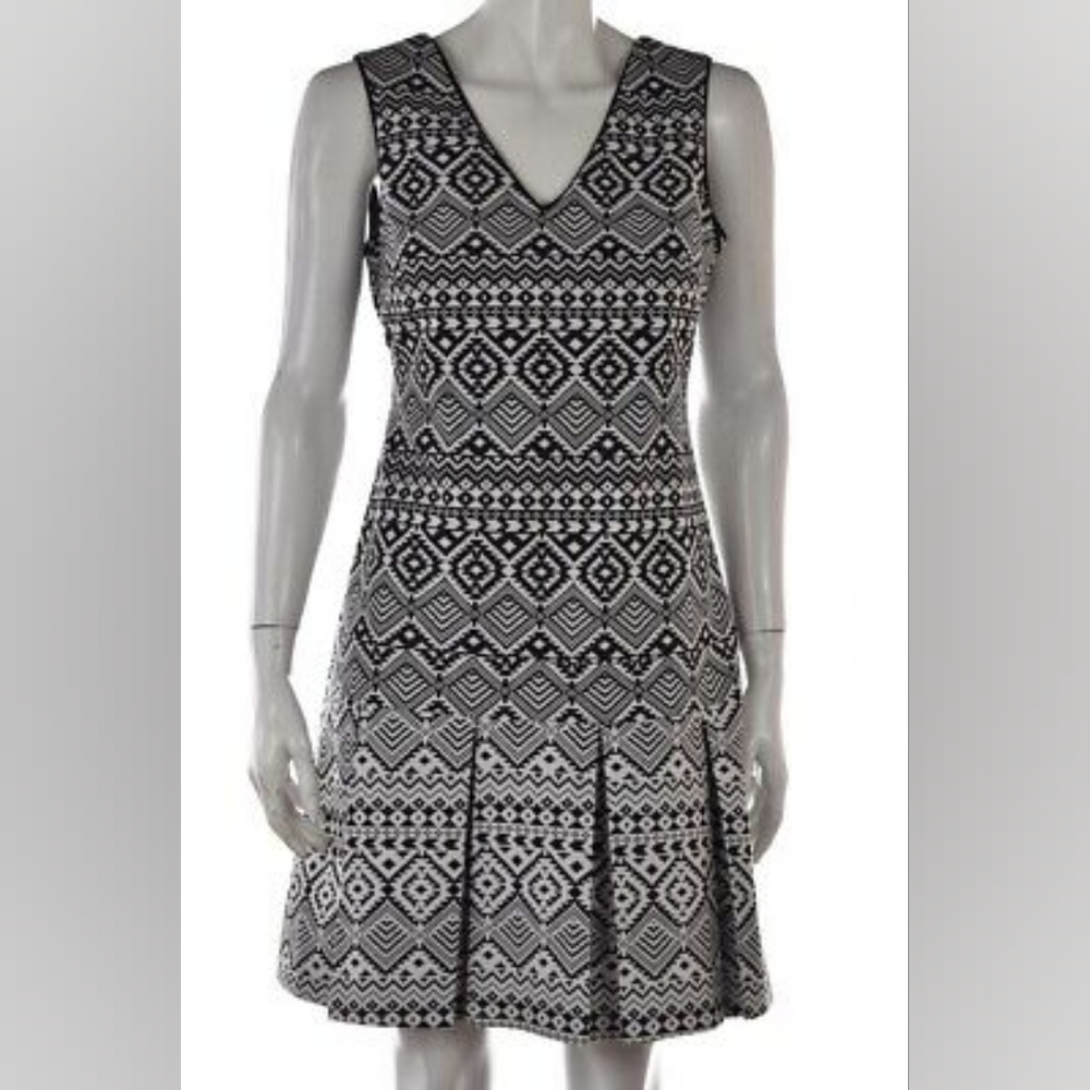 JESSICA SIMPSON DRESS SIZE 14 BLACK WHITE PRINTED SHEATH KNEE LENGTH